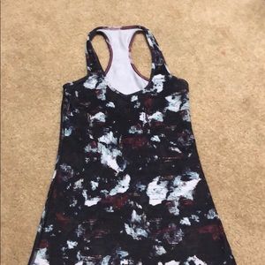 Lululemon tank